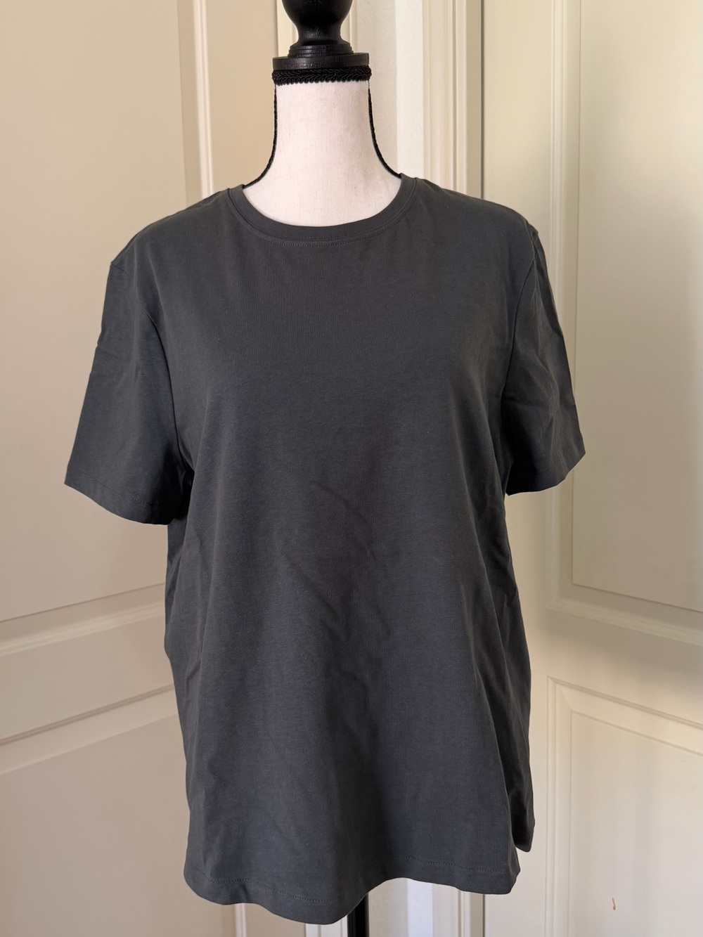 Zara Classic Crew Neck T‑Shirt - Charcoal